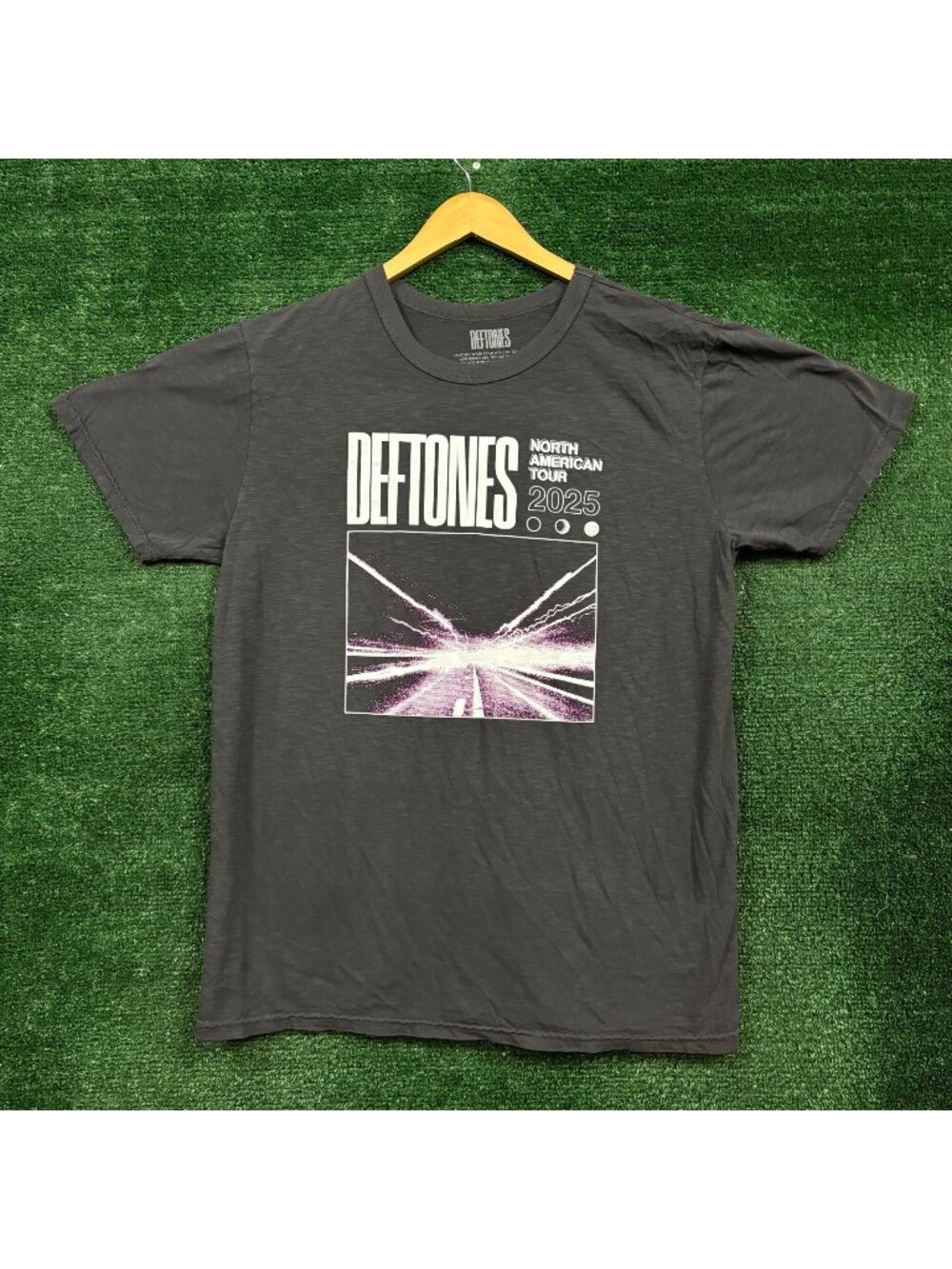 Deftones North American Tour T-Shirt Size Large
